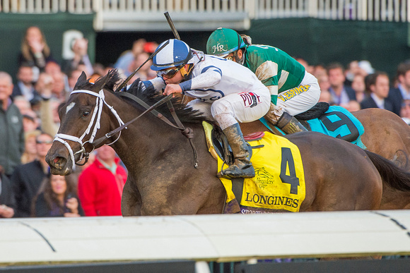 Stopchargingmaria, Javier Castellano up, trained by Todd Pletcher, wins the Longines Breeders' Cup Distaff (GI).
