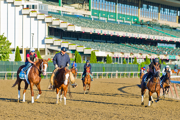 Will Take Charge (far left), escorted by trainer D. Wayne Lukas,